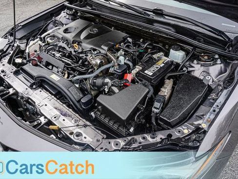 Used 2021 Toyota Camry SE image 36