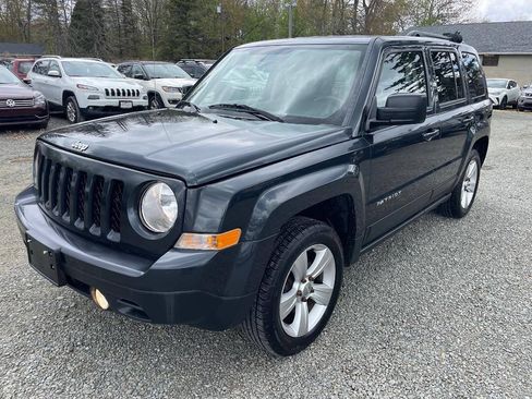 Used 2015 Jeep Patriot Latitude AWD/4WD image 1