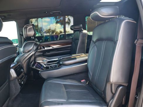 Used 2022 Jeep Grand Wagoneer Series II w/ Convenience Group III AWD/4WD image 35