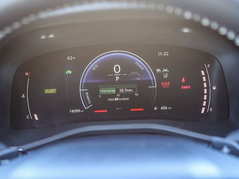 Certified 2025 Toyota Camry SE image 22