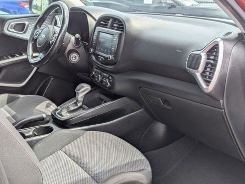 Used 2021 Kia Soul X-Line FWD image 13