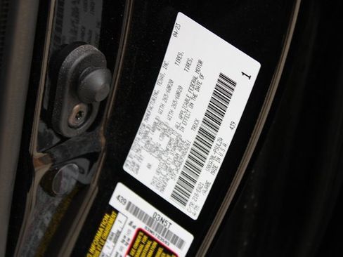 Used 2023 Toyota Tundra Limited image 31