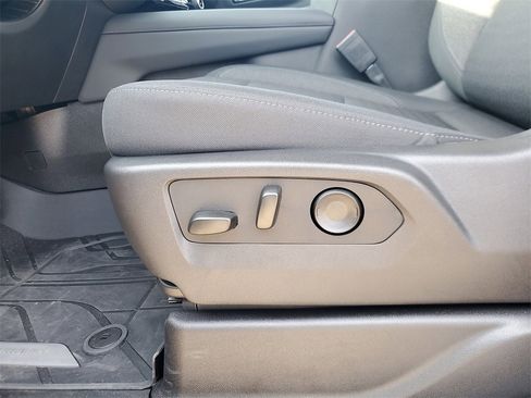 New 2025 Chevrolet Suburban LS w/ LPO, Dark Essentials Package image 15