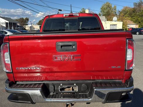 Used 2016 GMC Canyon SLE w/ SLE Convenience Package image 6