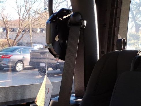 Used 2022 Jeep Wrangler Sport image 23