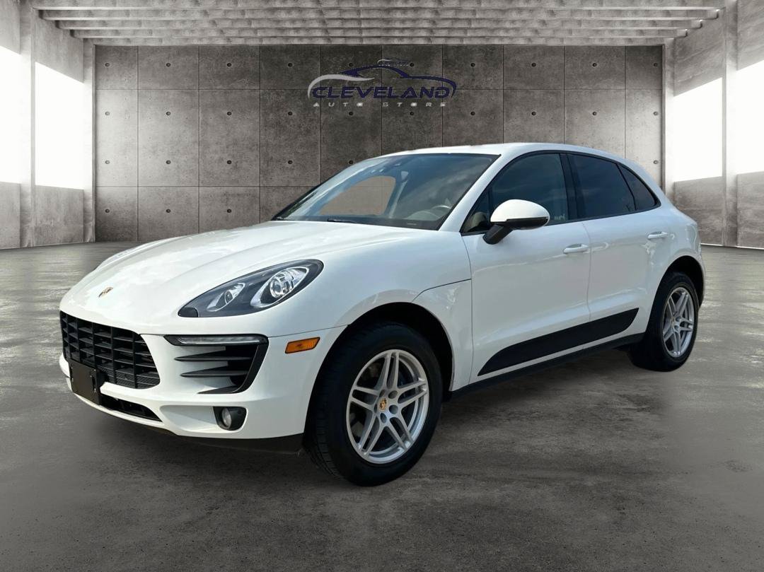 Used 2017 Porsche Macan AWD/4WD image 8