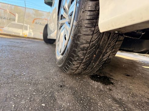 Used 2020 Toyota Camry LE image 46