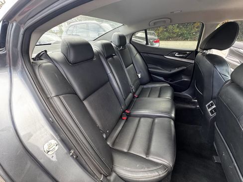Used 2018 Nissan Maxima 3.5 SV image 18