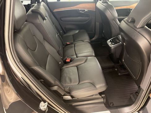 Used 2022 Volvo XC90 T6 Momentum w/ Advanced Package AWD/4WD image 29