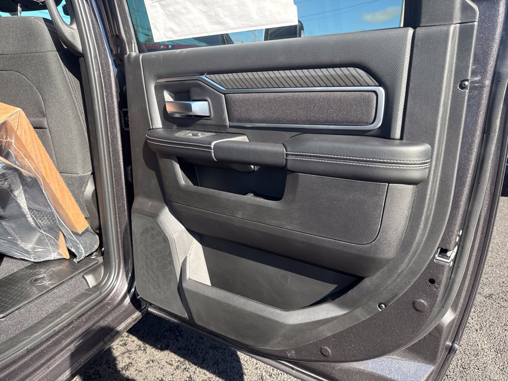 New 2027 RAM 2500 Big Horn AWD/4WD image 24