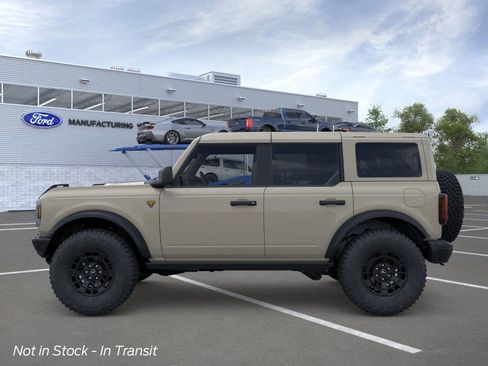 New 2026 Ford Bronco Badlands image 3