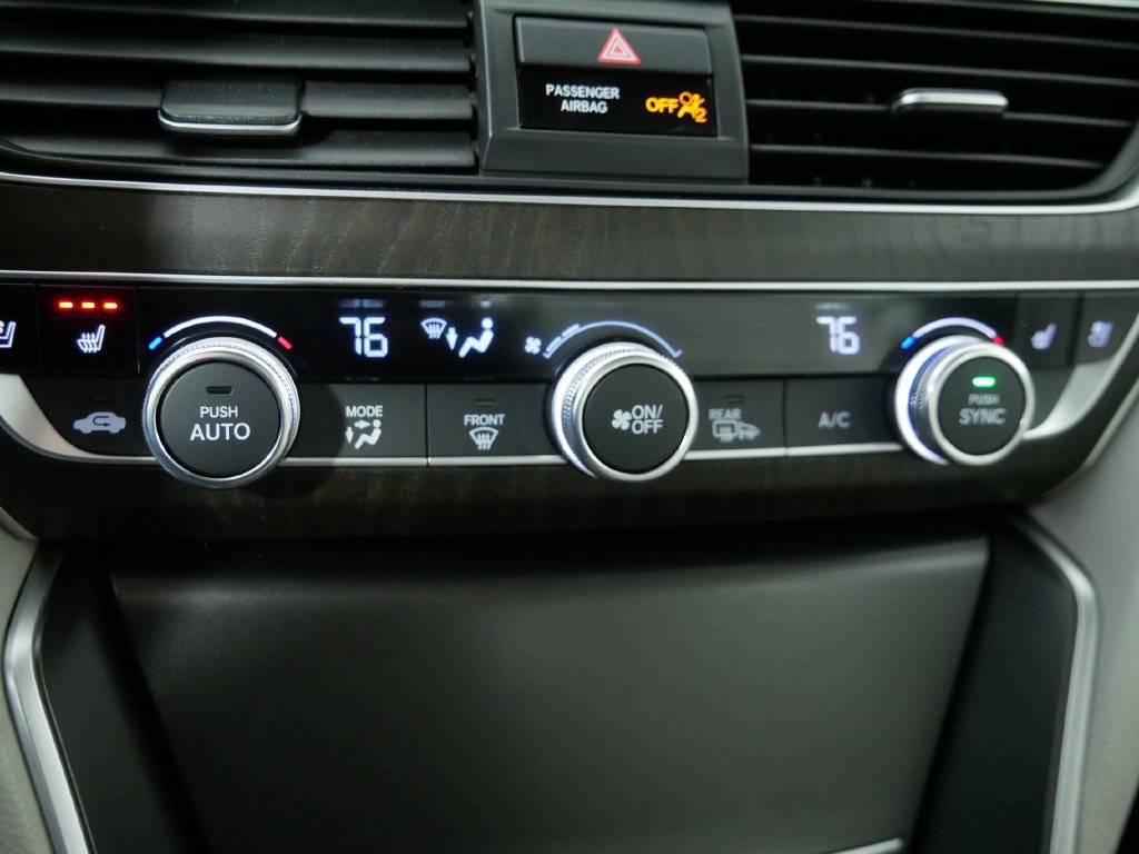 Used 2018 Honda Accord Touring image 30