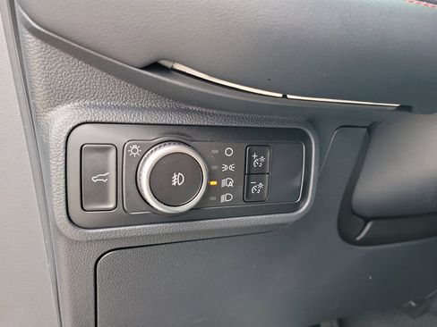 Used 2025 Ford Explorer ST-Line w/ Premium Package image 30