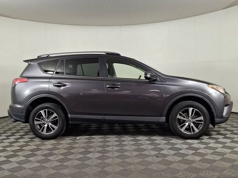Used 2017 Toyota RAV4 XLE w/ Plus Special Value Package AWD/4WD image 10
