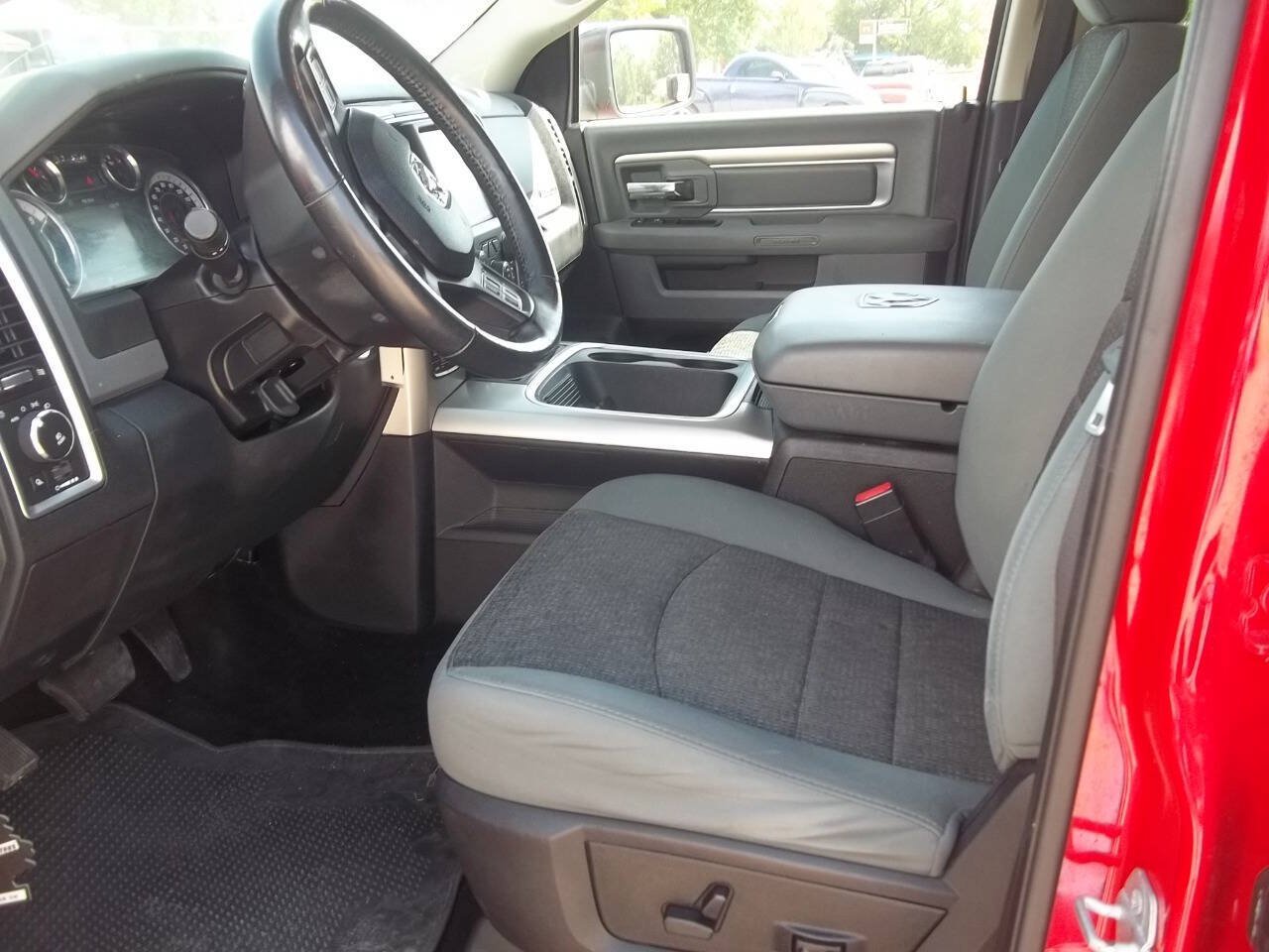 Used 2016 RAM 1500 Big Horn AWD/4WD image 14