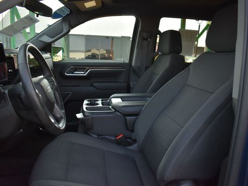Used 2022 Chevrolet Silverado 1500 RST AWD/4WD image 16