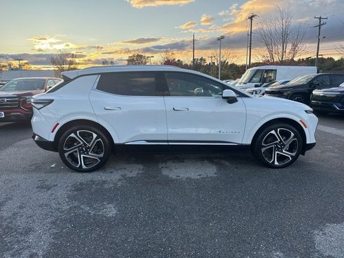 New 2026 Chevrolet Equinox EV LT w/ Convenience Package II image 7