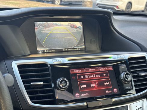 Used 2014 Honda Accord EX image 25