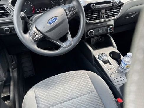 Used 2021 Ford Escape SE FWD image 8