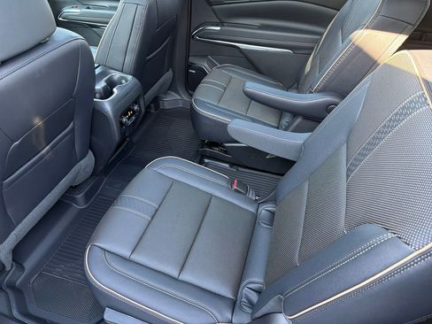 New 2026 Chevrolet Traverse High Country w/ LPO, Floor Liner Package image 25