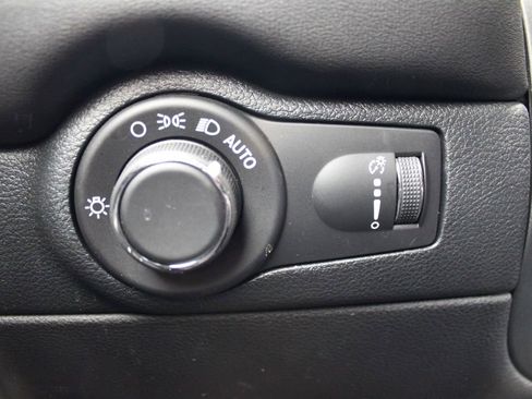 Used 2025 Dodge Durango R/T AWD/4WD image 23