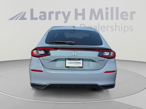 Used 2024 Honda Civic Sport image 4