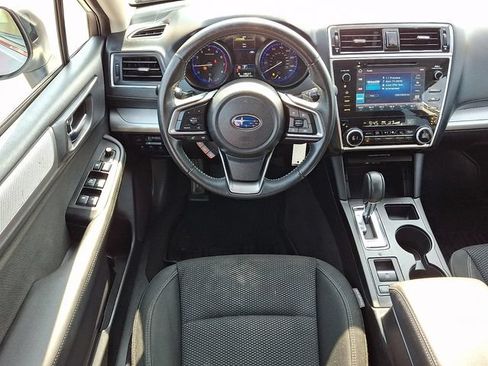 Used 2019 Subaru Outback 2.5i Premium w/ Popular Package #2 AWD/4WD image 13