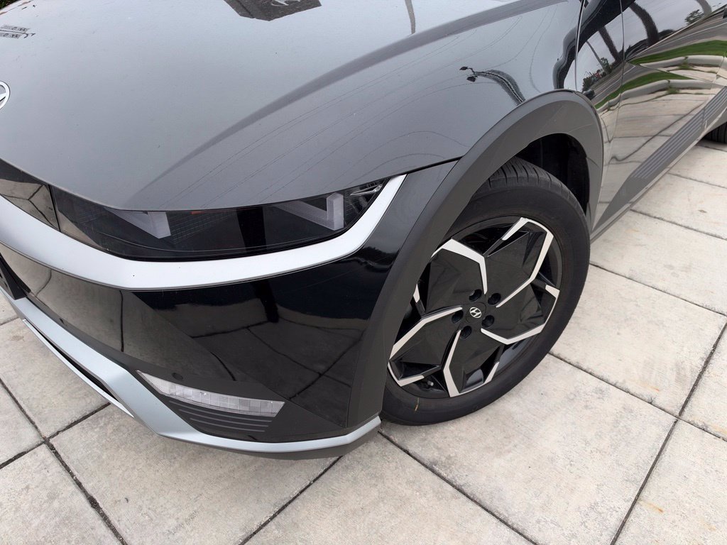 Certified 2023 Hyundai Ioniq 5 SEL AWD/4WD image 2