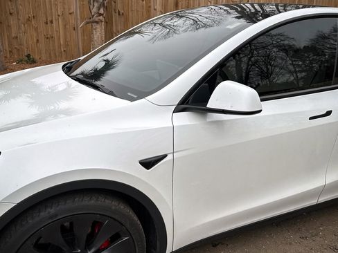 Used 2022 Tesla Model Y Performance image 4