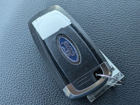 Used 2023 Ford F150 XLT image 30