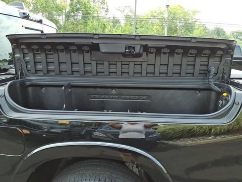 Certified 2025 RAM 1500 Limited AWD/4WD image 9