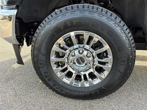 Used 2022 Ford F250 XLT w/ XLT Premium Package image 7