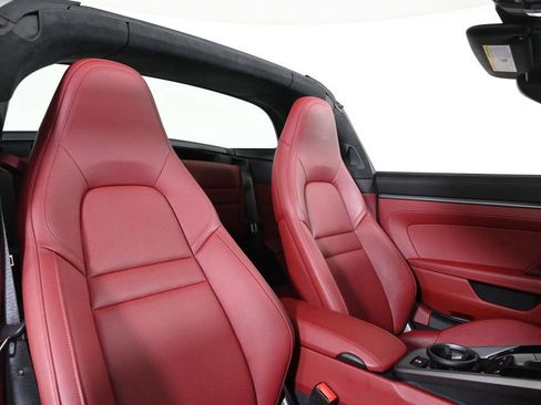 Certified 2024 Porsche 911 Targa 4S image 18
