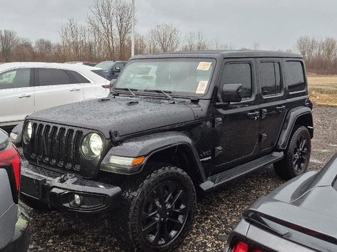 Used 2021 Jeep Wrangler Unlimited Sahara image 1