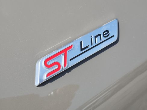 New 2026 Ford Explorer ST-Line w/ ST-Line Street Pack RWD image 8