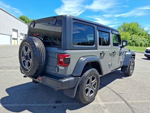 Used 2019 Jeep Wrangler Unlimited Sport S AWD/4WD image 6