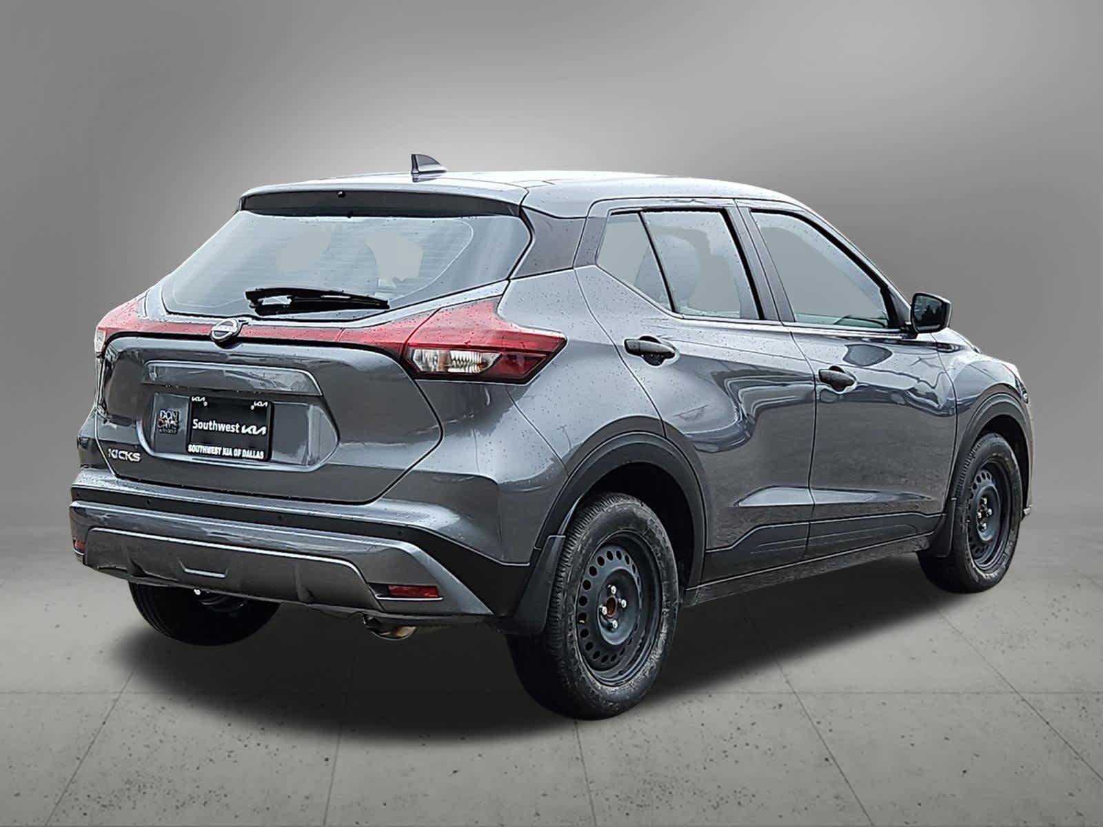 Used 2025 Nissan Kicks Play S FWD image 6