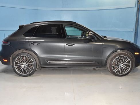 Certified 2025 Porsche Macan image 23