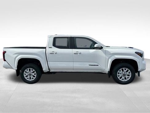 New 2026 Toyota Tacoma SR5 AWD/4WD image 6