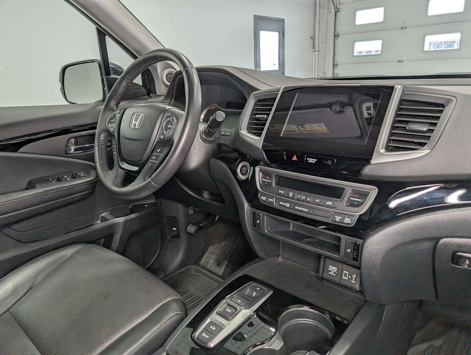 Used 2020 Honda Ridgeline RTL-E image 44