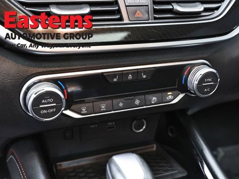 Used 2023 Nissan Altima 2.0 SR FWD image 20