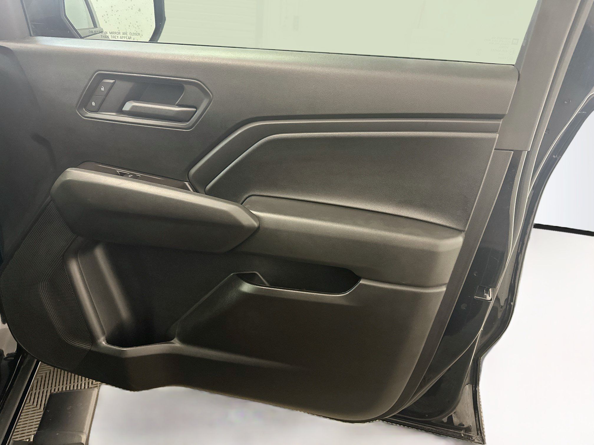 Used 2025 Chevrolet Colorado Trail Boss AWD/4WD image 33