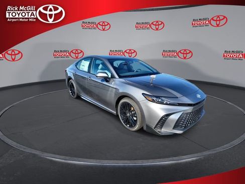 New 2026 Toyota Camry SE FWD image 2