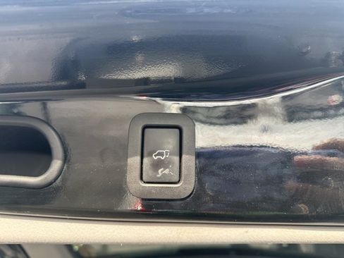 Used 2015 Toyota Highlander Limited Platinum image 7