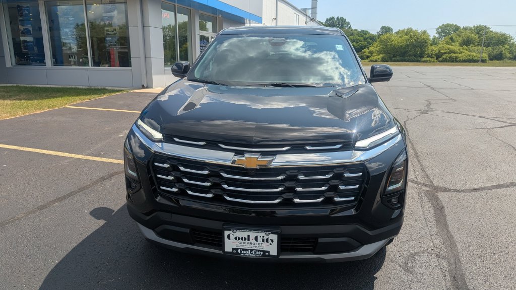 New 2027 Chevrolet Equinox LT w/ Convenience Package II AWD/4WD image 2