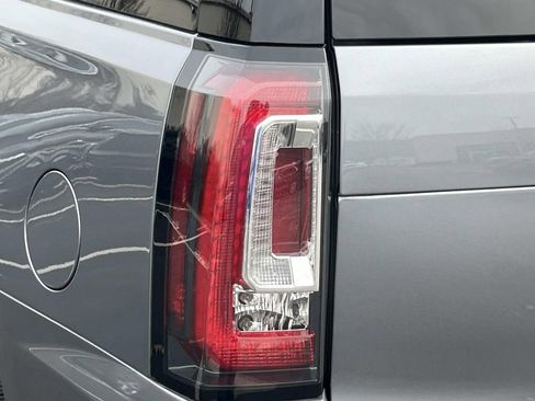 Used 2018 GMC Yukon Denali w/ Denali Ultimate Package image 10