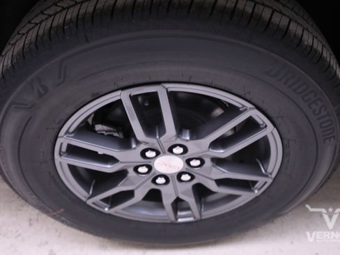 New 2026 GMC Acadia Elevation image 34