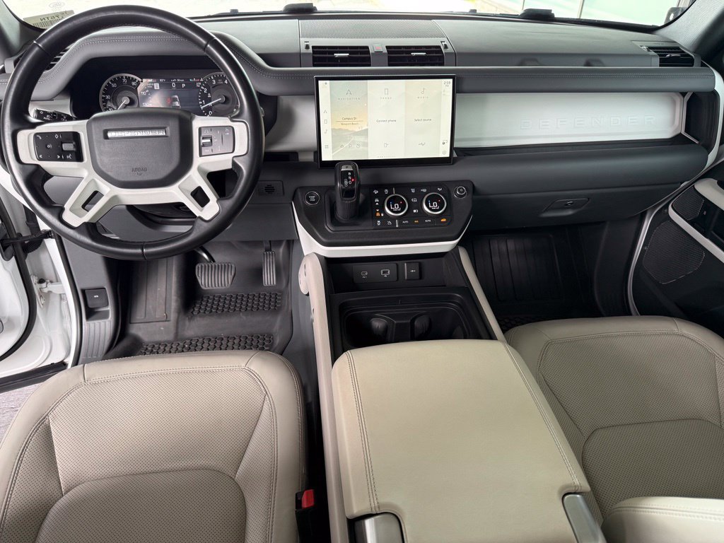 Used 2023 Land Rover Defender 130 SE AWD/4WD image 19