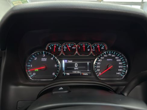 Used 2019 Chevrolet Suburban LT image 19