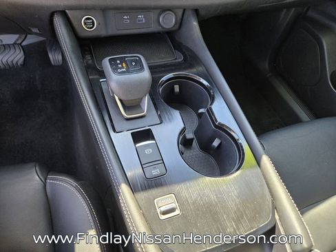 Used 2023 Nissan Rogue SL w/ SL Premium Package image 28